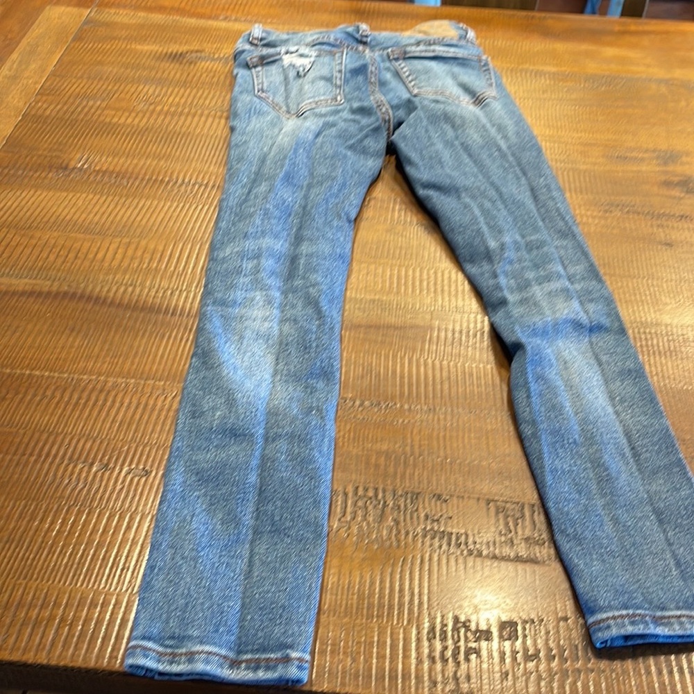Size 0/24 Skinny